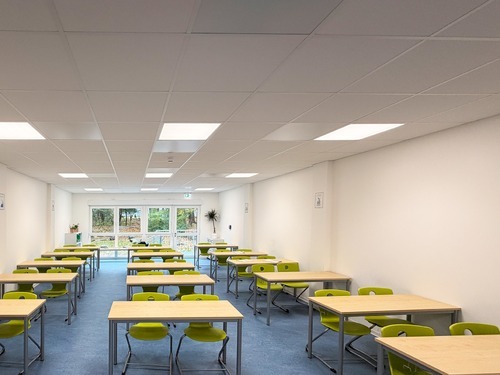 Bolle-Container-Bildung-Klassenräume