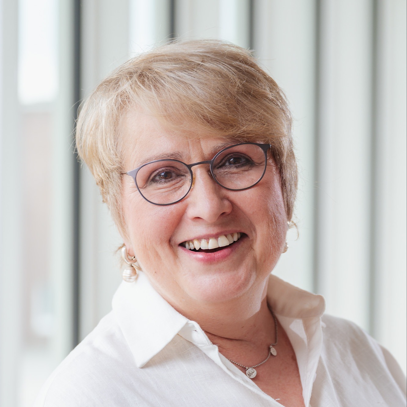 bolle-container-kontakt-carmen-smit-lobmeyer