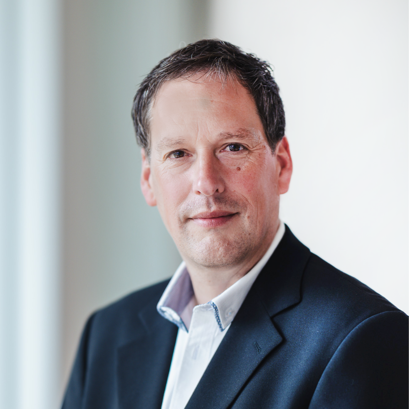 Ansprechpartner-gewerbliche-Auftraggeber-Thorsten-Hagemann