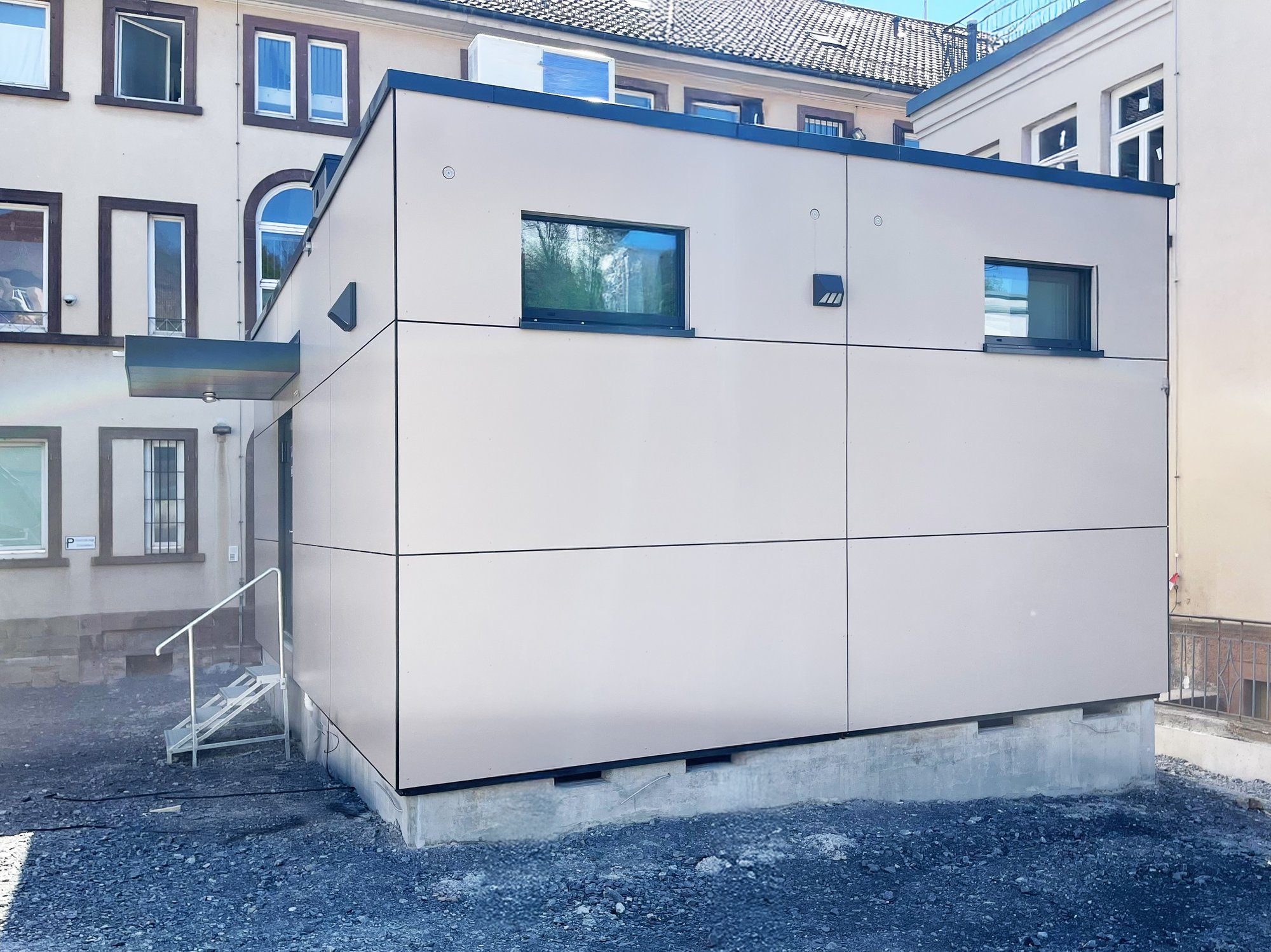 vorschau-bolle-modulbau-justiz-mobile-haftzellen